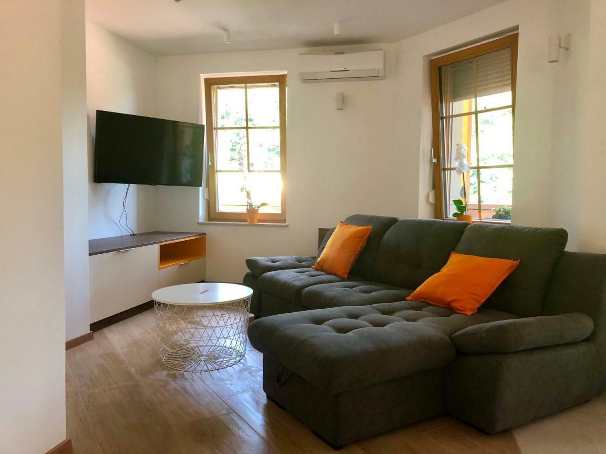 Apartmani Izvor - 图赫尔斯克利普利采 外观 照片
