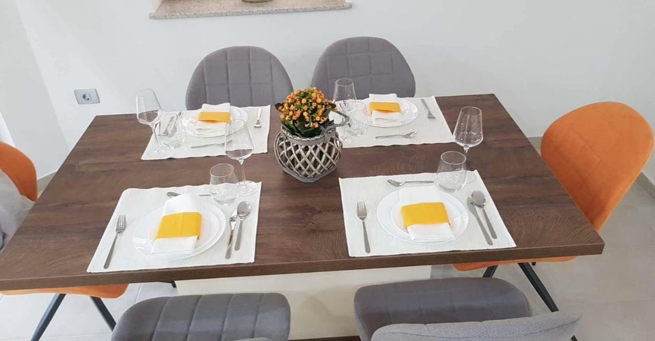 Apartmani Izvor - 图赫尔斯克利普利采 外观 照片