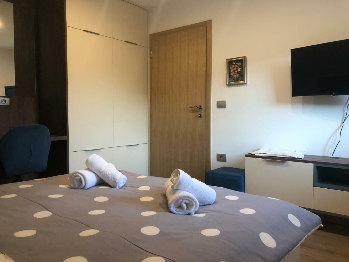 Apartmani Izvor - 图赫尔斯克利普利采 外观 照片